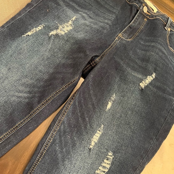 NWT Eloquii distressed skinny jeans - cropped style 18s - Picture 5 of 9